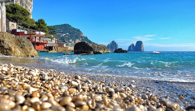 La isla de Capri dice adiós a todo el plástico