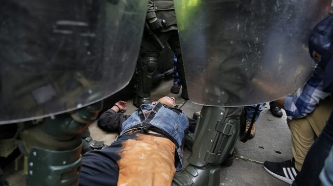 FOTOS: Así fueron los enfrentamientos entre la Policía y los manifestantes del paro nacional en Bogotá