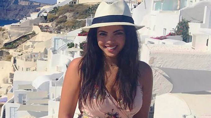 Cayó del campanario de la universidad buscando una imagen para una storie de Instagram