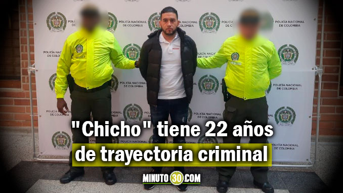 FOTOS Y VIDEO: Cuando estaba con su familia en su casa en El Poblado atraparon a “Chicho”, cabecilla de “La Terraza” 3 criminal