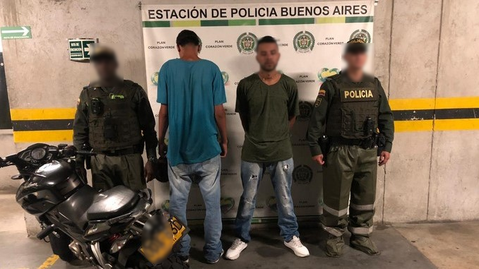FOTOS: ¡Los tenían fichados! Autoridades capturaron a dos sujetos, uno de ellos menor, que habían sido grabados mientras robaban establecimientos 1 ladrones