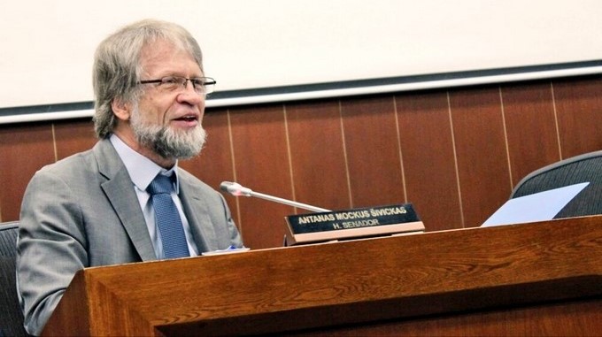¡Mockus vuelve al Senado! Consejo de Estado le devolvió su curul, aunque el pleito aún no termina