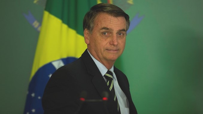 Juez de Perú señaló a Jair Bolsonaro como autor intelectual de los incendios en la Amazonía