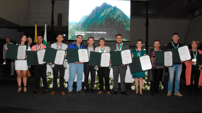 116 concejales fueron distinguidos por su labor en Antioquia
