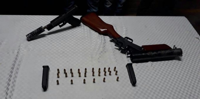 FOTOS: Un hombre, desmovilizado de las Farc, fue capturado en Belén cuando portaba un lanzagranadas 3 Capturados con lanzagranada 1
