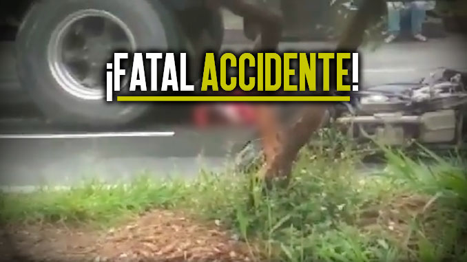 EN VIDEO: Motociclista perdió el control y al caer terminó bajo la llanta de una volqueta