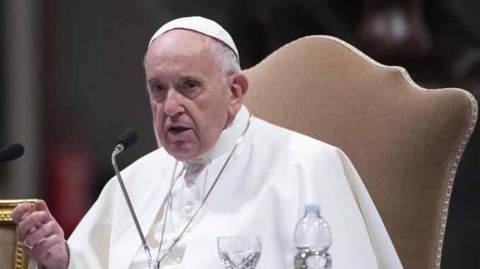 El papa pide por la paz en Oriente Medio y en el resto del mundo