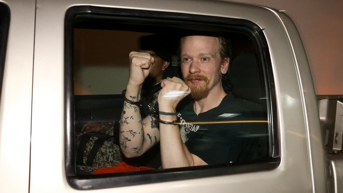 Informático sueco, amigo de Julian Assange niega pertenecer a WikiLeaks tras ser liberado en Ecuador