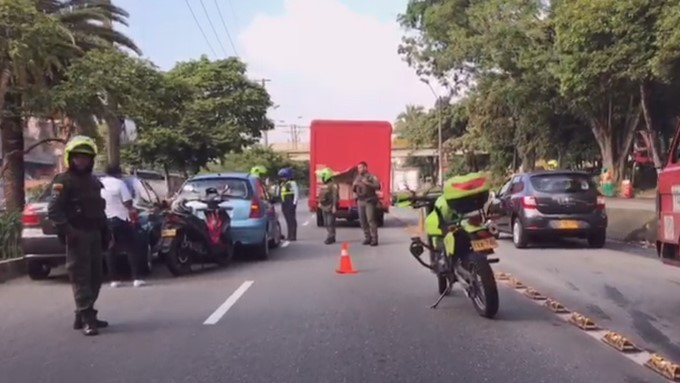 EN VIDEO: Choque múltiple en Guayabal causa congestión vehicular