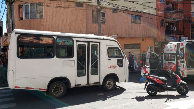 EN VIDEO: Adulto mayor falleció tras se atropellado por un bus