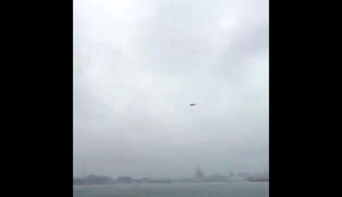 Vídeo. Así captaron errático vuelo de helicóptero que podría ser el que se estrelló en Manhattan