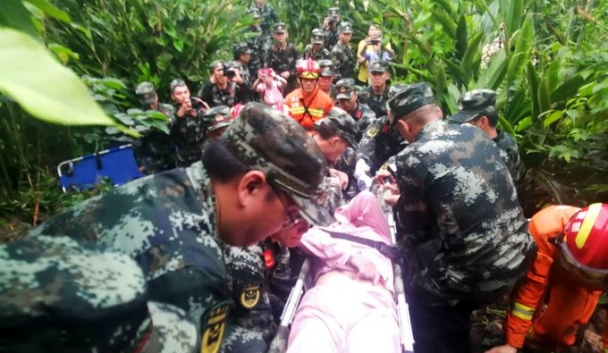 11 muertos y más de 120 heridos tras terremoto en el centro de China