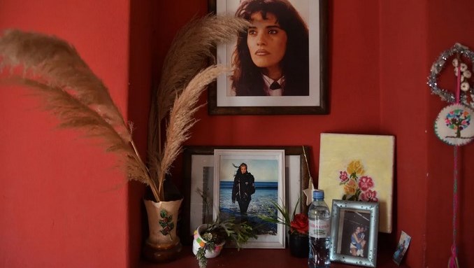 Familiares de azafata que cayó de un avión en pleno vuelo aún piden justicia por su caso