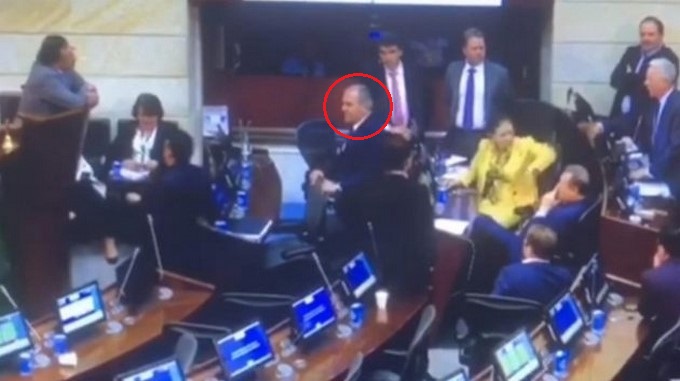 Gustavo Petro creyó que Carlos Felipe Mejía lo iba a ‘cascar’ por cuestionar a Álvaro Uribe Vélez