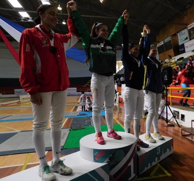 FOTOS: Antioquia se coronó campeón Interclubes en el V Escalafón Nacional Mayores de Esgrima 8 esgrima5