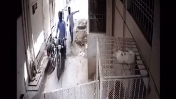 ¡Por poco lo matan! Hombre escapó de sicarios sin darse ni cuenta