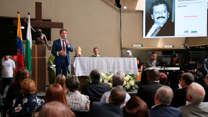 Antioquia rindió homenaje al ex Gobernador Antonio Roldán asesinado hace 30 años. Cortesía.
