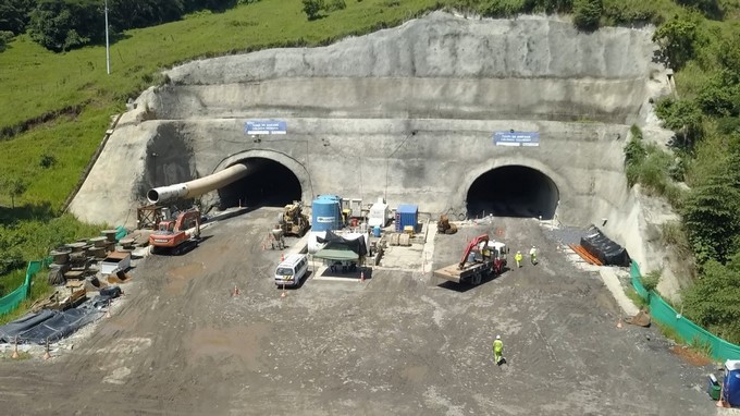 En Venecia finalizó la fase de excavación del doble túnel de Sinifaná que conecta con la Autopista Conexión Pacífico 1
