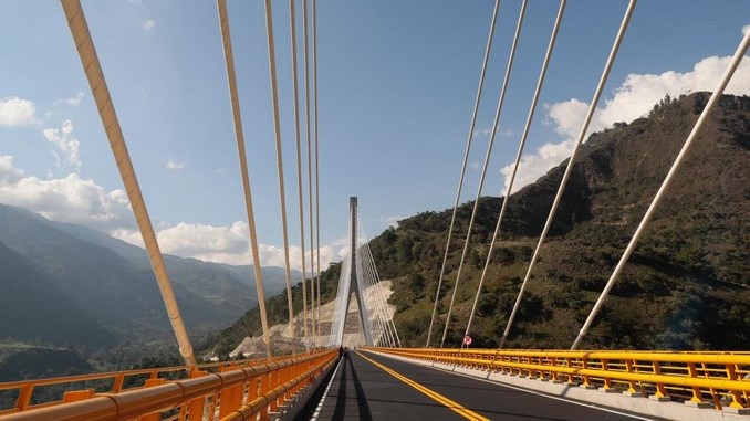 Ya comenzaron las pruebas patológicas en el puente Hisgaura
