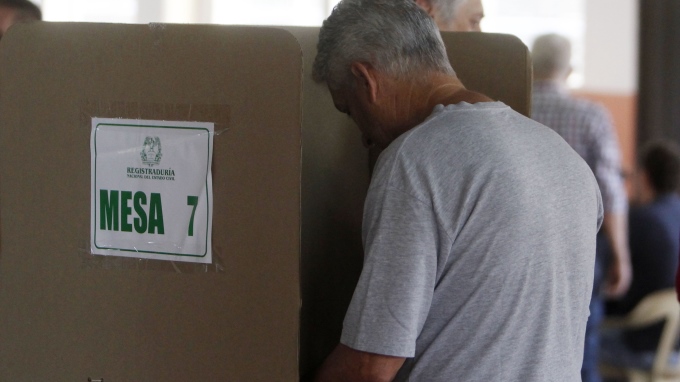 Advierten la inhabilidad de casi 700 candidatos en los comicios locales en Colombia