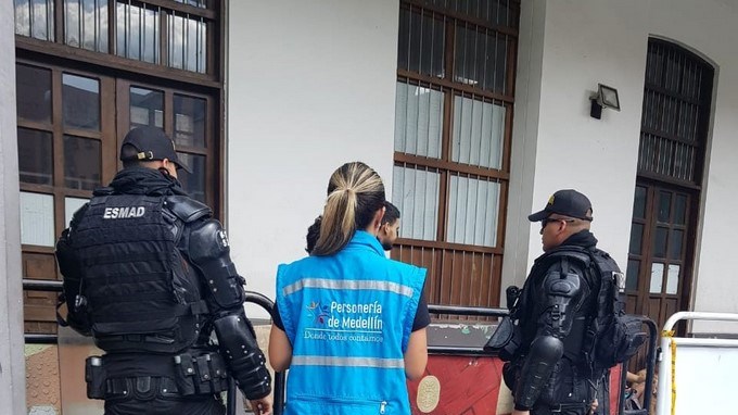 Riña de presos dejó un muerto al interior de la Estación de Policía de La Candelaria, personería verifica derechos 1 la candelaria Copiar