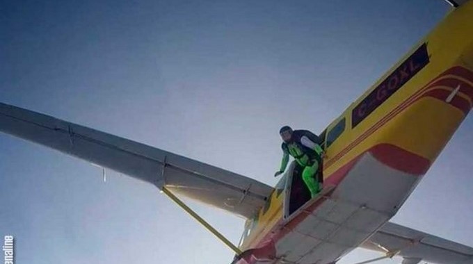 ¡Increíble! Una mujer sobrevivió de una caída de 1.500 metros luego que le fallaran sus dos paracaídas