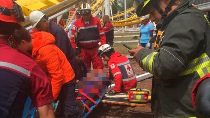 Video: Montaña rusa se descarriló en México, dejando 2 personas muertas y varias heridas