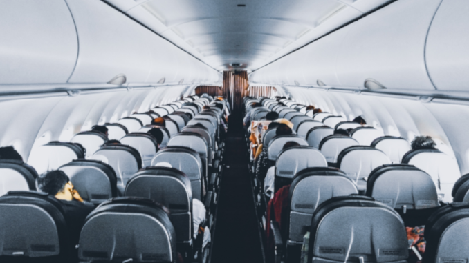 Cosas que no se deben hacer a la hora de volar en avión. 26.09.19.