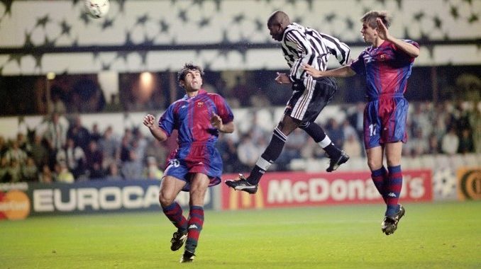 Faustino Asprilla le mete tres goles al Barcelona de Espana en la Champions League