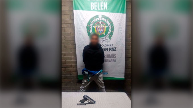 Con una pistola amenazó a un ciudadano y le robó un celular 1 estacion de belen