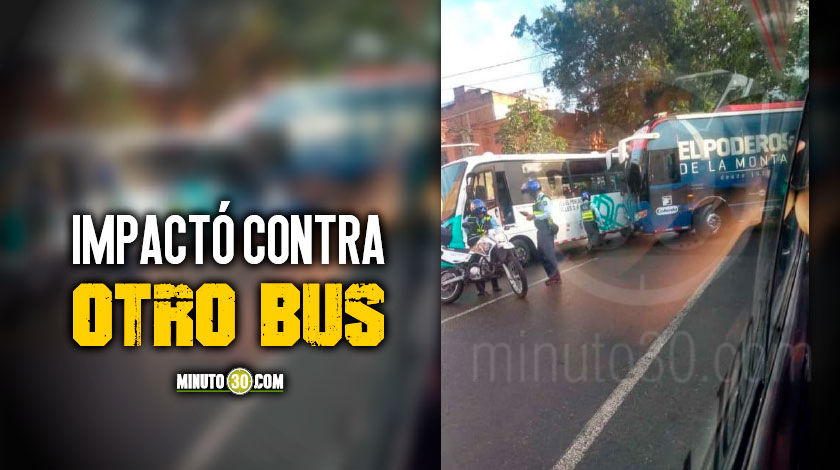 FOTO: Bus del Independiente Medellín se chocó esta mañana mientras se desplazaba por la Carrera 70 