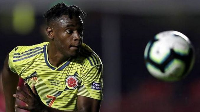 Duvan Zapata con la Seleccion Colombia