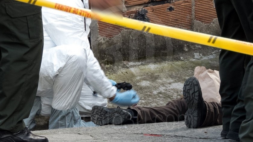 Hombre murió al caer de un sexto piso, investigan si fue un accidente