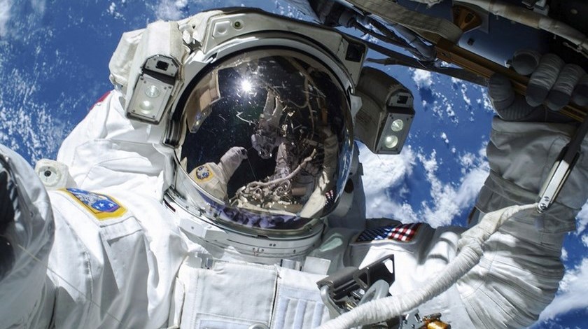 Murió el primer caminante espacial