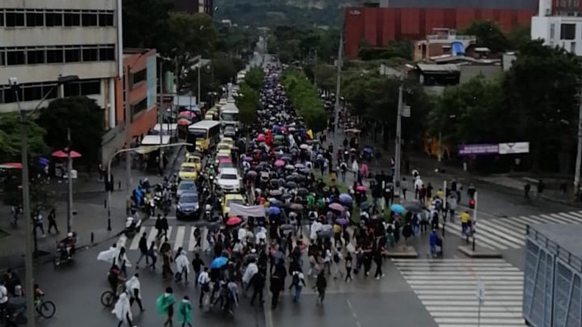 ¡Esté atento! Ya empezaron a cerrar calles cerca al Pascual Bravo y la calle Barranquilla por manifestaciones 