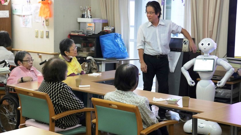 Así prueba Japón los robots que cuidarán a los ancianos en ese país