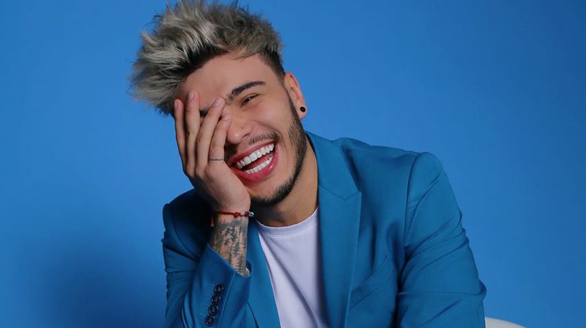 Sebastián Villalobos versión mujer