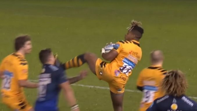 14-11-19_patada_rugby_Paolo_Odogwu