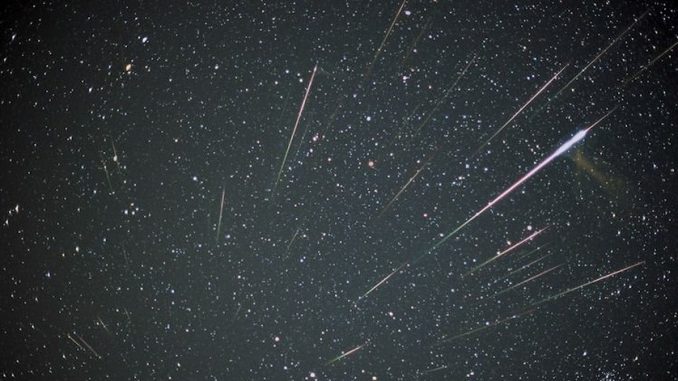 16-11-19_lluvia_estrellas_leonidas