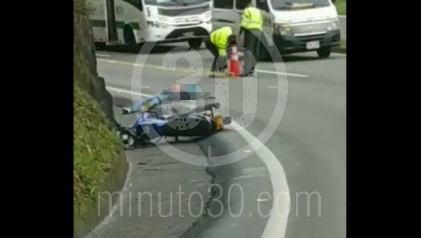Murió hombre atropellado en la vía Medellín-Bogotá