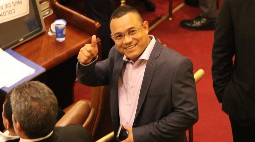 Benedicto González, del partido Farc, asegura estar listo para asumir la curul que dejó el prófugo ‘Jesús Santrich’