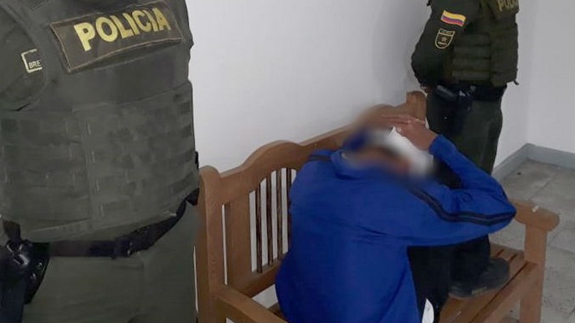 ¡Bochornoso! En Manrique dos ‘peladitos’ se pusieron a pelear hasta que uno terminó apuñalando al otro 1 Menor Aprehendido Sonson 1