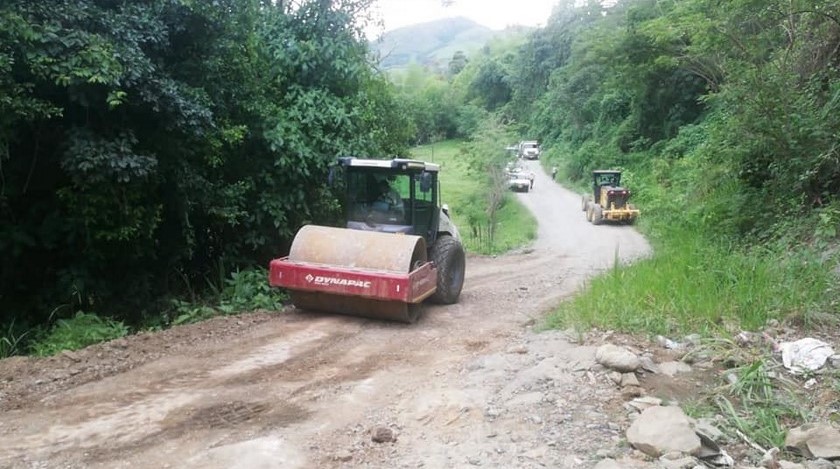 Destinan nuevos recursos para la vía Venecia – Bolombolo, que mejorarán movilidad en el suroeste antioqueño