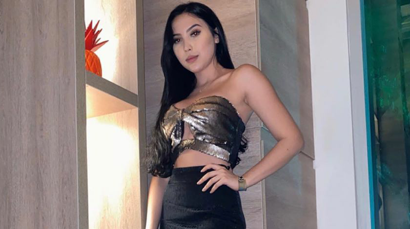 FOTO: Así se ve Aída Victoria ¡DESNUDA! y con esposas en la portada de Revista SoHo | Minuto30