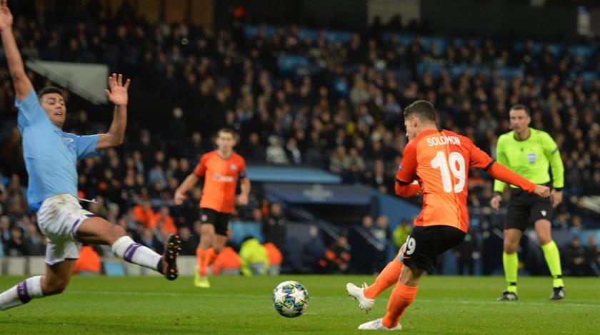 El City se asegura el liderato con un "gris" empate ante el Shakhtar. 1-1. 1 city shakhtar 2