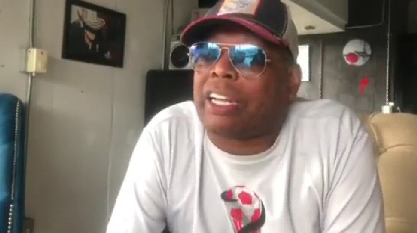 Faustino Asprilla piensa que el jugador hace todo al revés