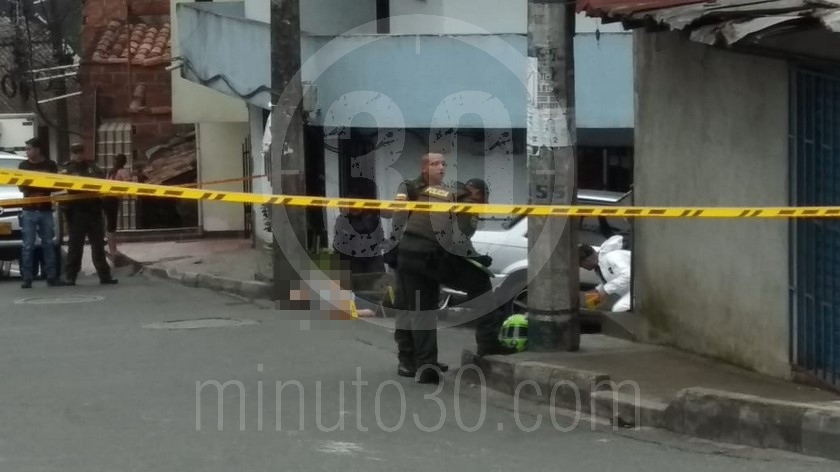 EN FOTOS: A balazos mataron a un joven en una esquina de La Maruchenga 4 homicido en la maruchenga bello 2