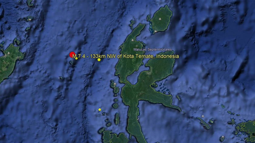 Terremoto de 7,4 de magnitud ‘sacudió’ a Indonesia, hay alerta de tsunami