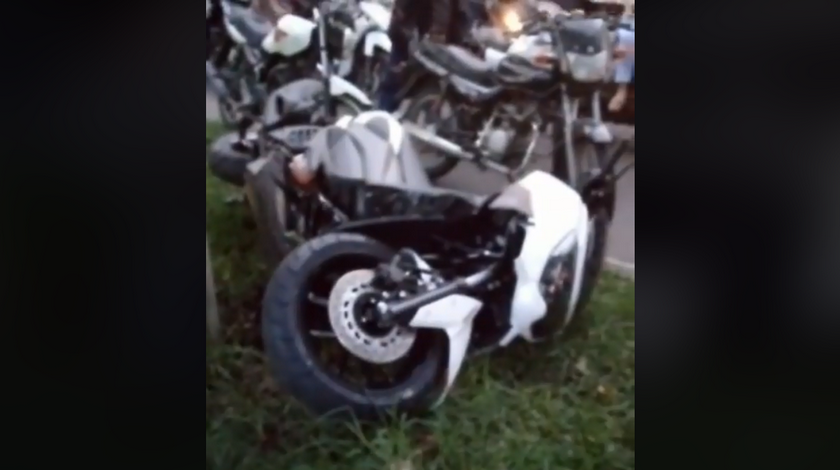 Video: Conductor de moto perdió la vida luego de atropellar a un peatón cerca a La Minorista