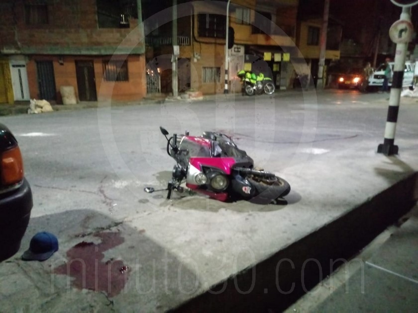 Fotos: Lo cogieron a bala en Bello cuando iba en su moto, logró huir pero más adelante se desplomó y falleció 5 homicidio bello 2